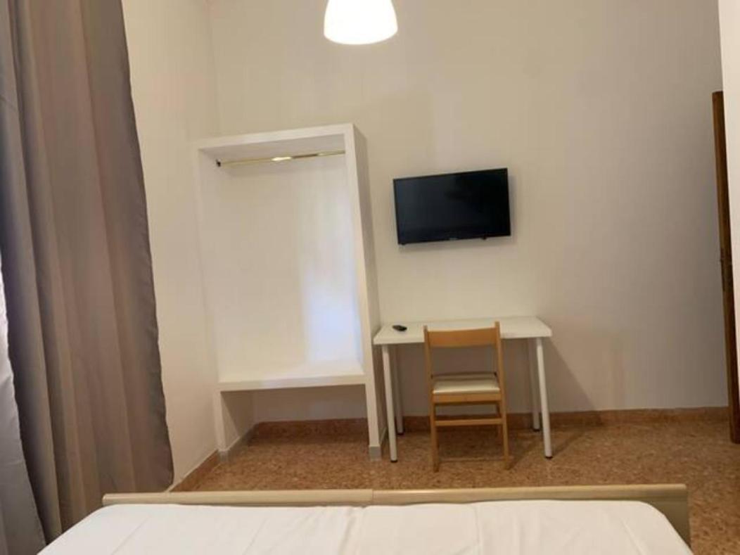 Daniele Rooms Arezzo Quarto foto